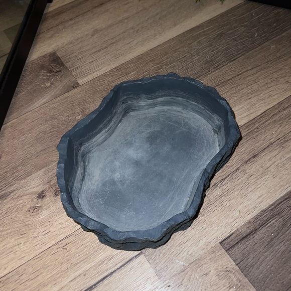 40-Gallon Reptile Tank Full Snake Setup – Everything Included - Picture 5 of 13